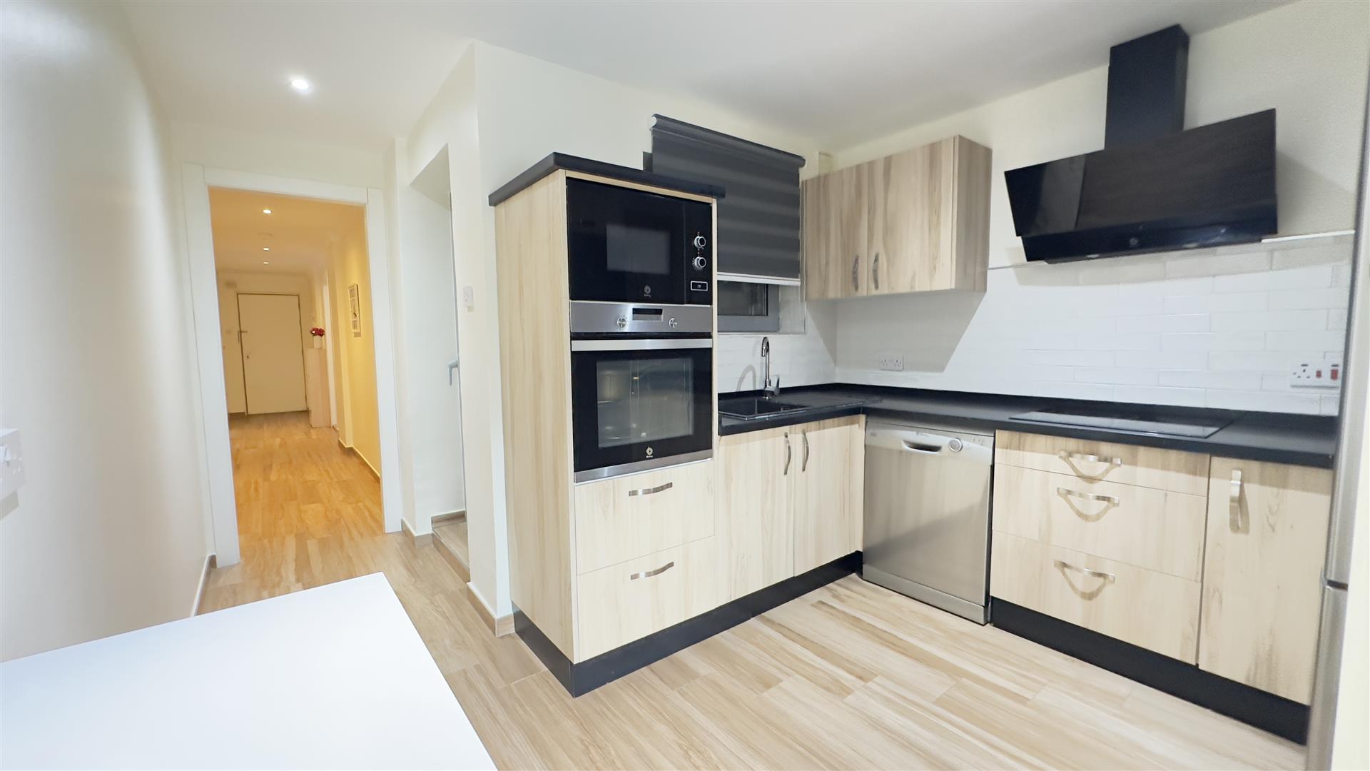 Image of Apartment - 3 Bedrooms - 1 Bathrooms for Sale in Waterport Terraces-Gibraltar, Image 9